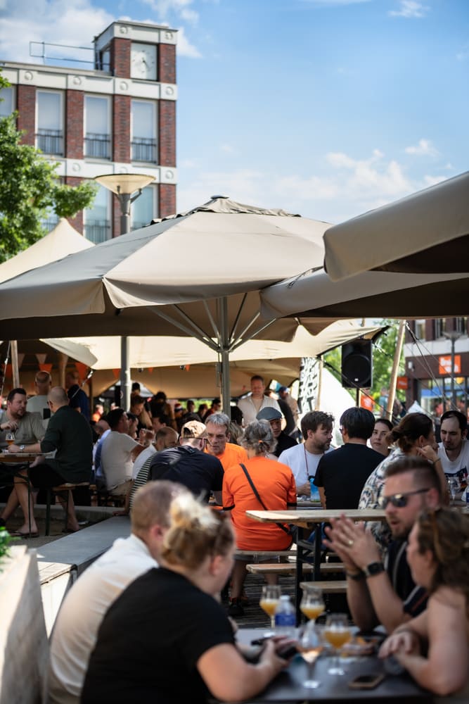 Bezoekers en sfeer tijdens Taphorst '26